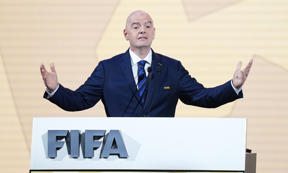 认为他是灰 认为他是灰